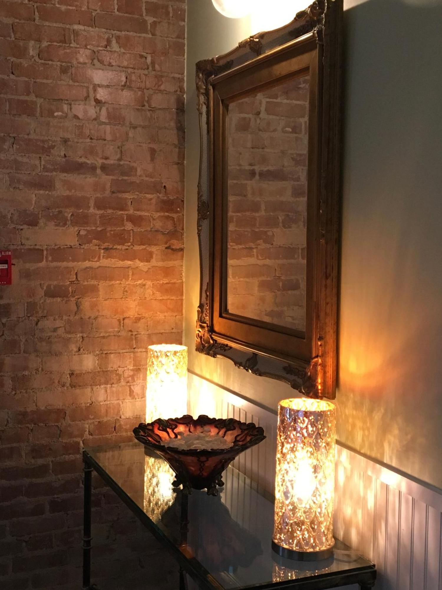 Bisbee Brownstone Suites Exteriör bild