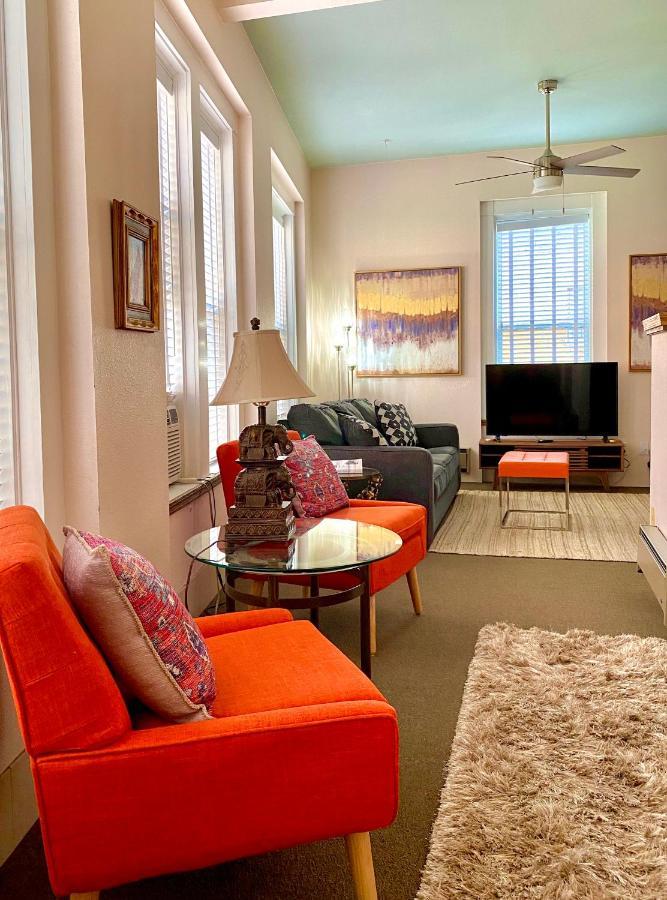 Bisbee Brownstone Suites Exteriör bild