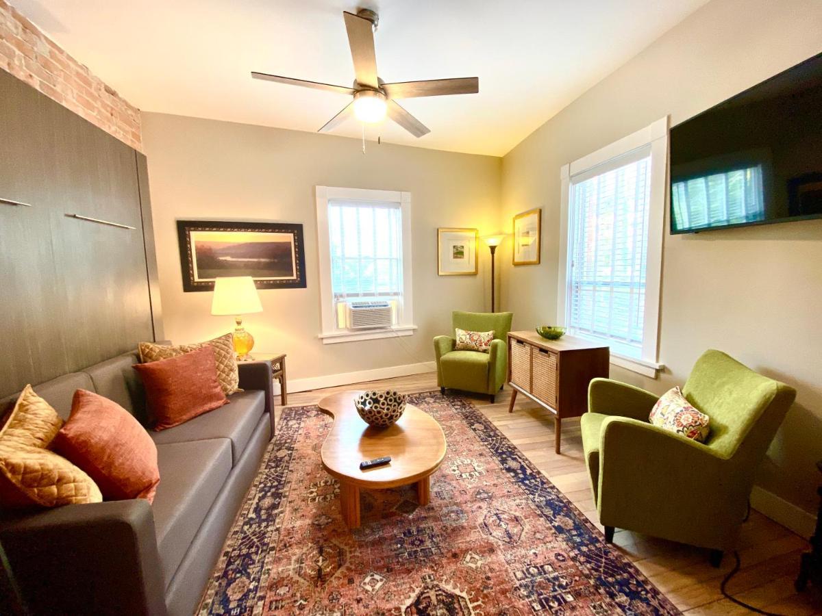 Bisbee Brownstone Suites Exteriör bild